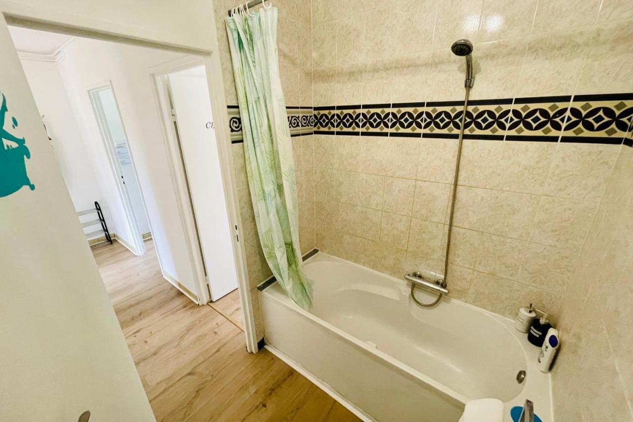 Luminous Apartment With Parking Near The City Center Cenon Buitenkant foto