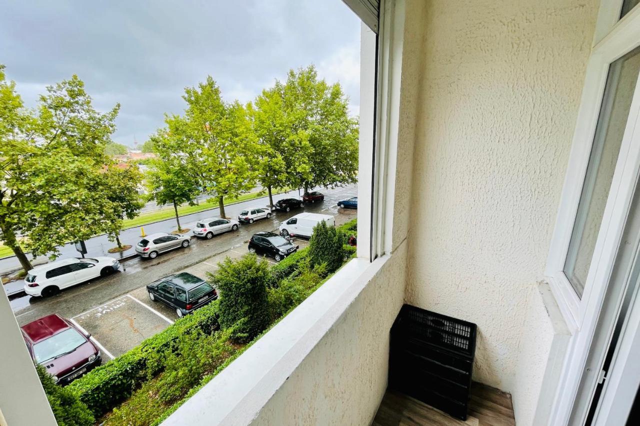 Luminous Apartment With Parking Near The City Center Cenon Buitenkant foto