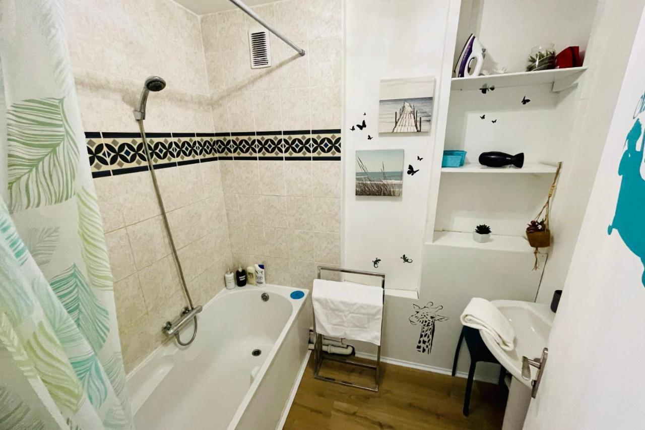 Luminous Apartment With Parking Near The City Center Cenon Buitenkant foto